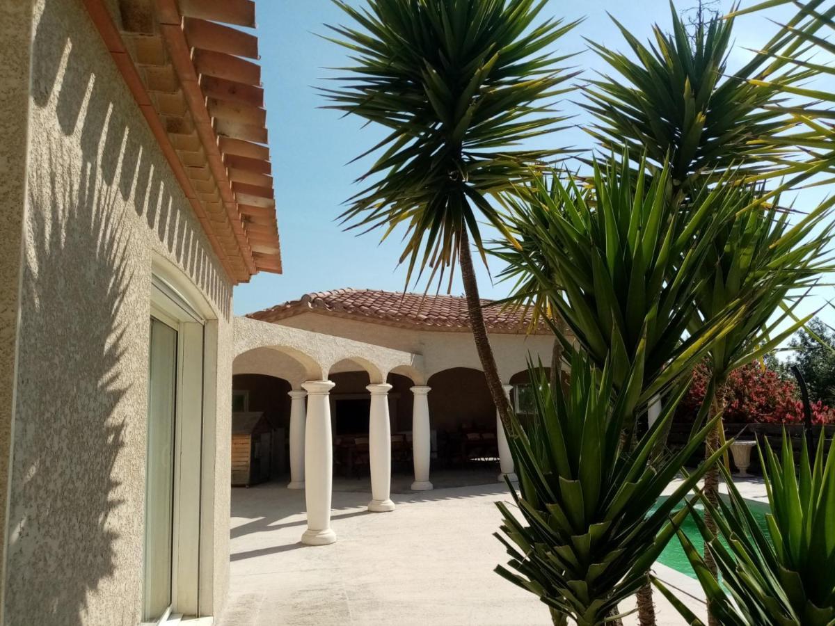 Вілла Bienvenue A L Hacienda Magalas Екстер'єр фото